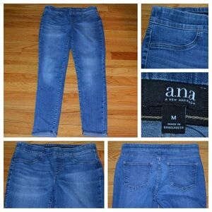 Women’s a.n.a jean leggings, size M
